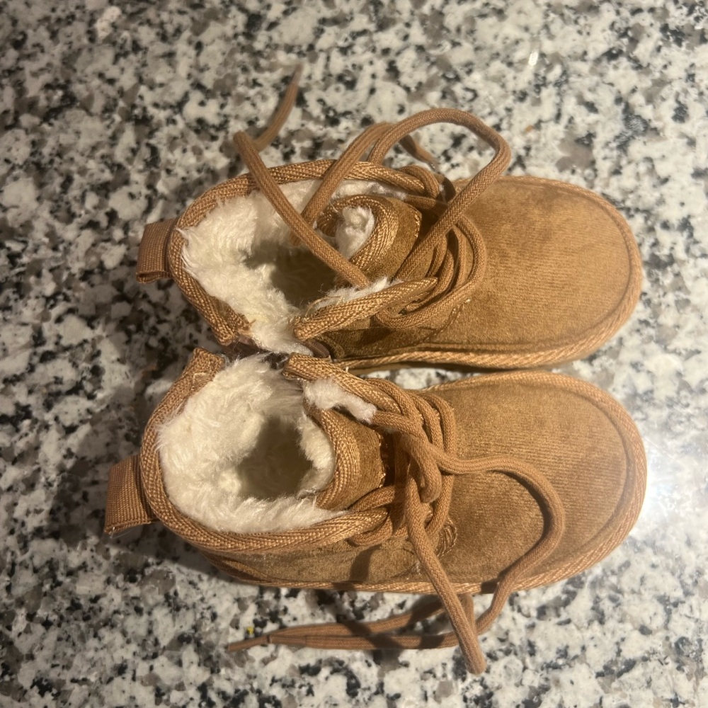 Toddler shoes